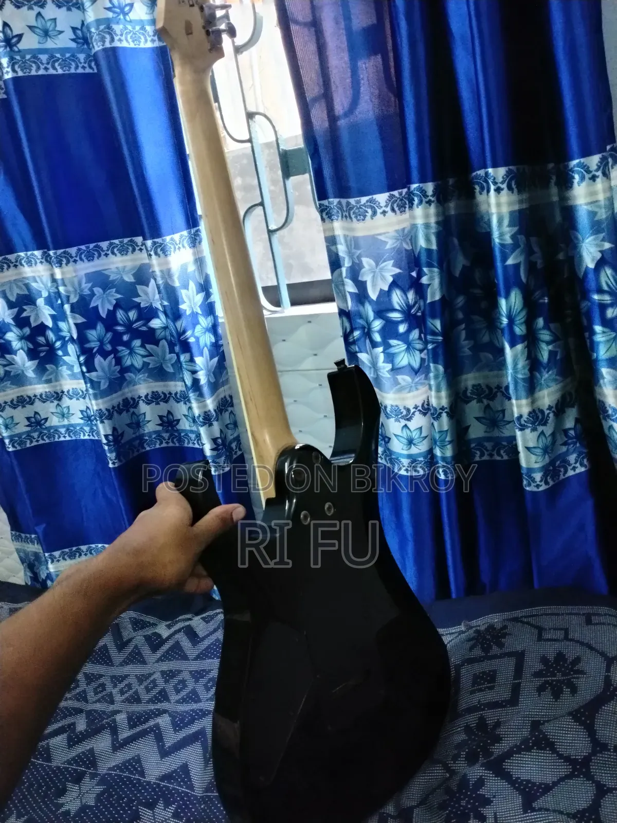 জরুরি বিক্রি