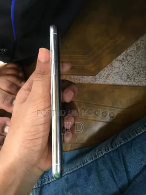 Apple iPhone XS 64 GB White