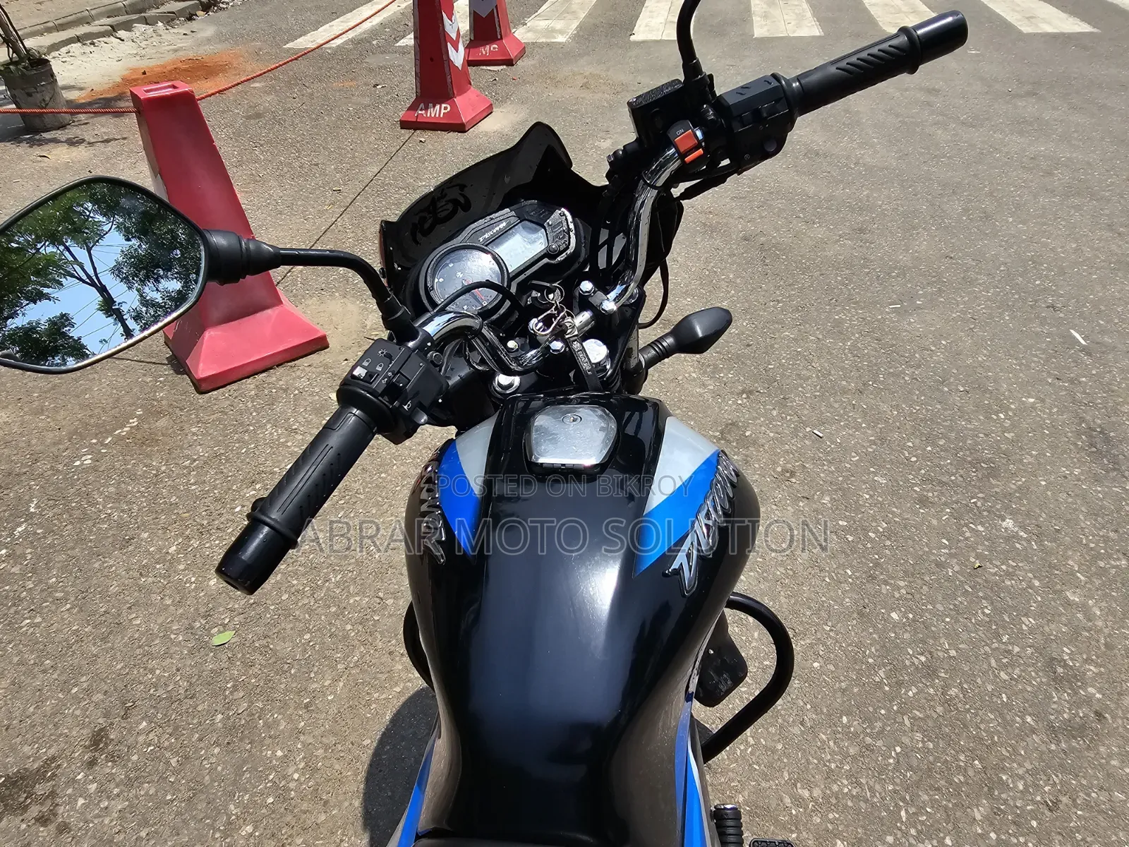 Bajaj Discover 125 2025 Blue