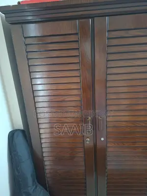 Louvered Wardrobe / Almari (Excellent Condition)