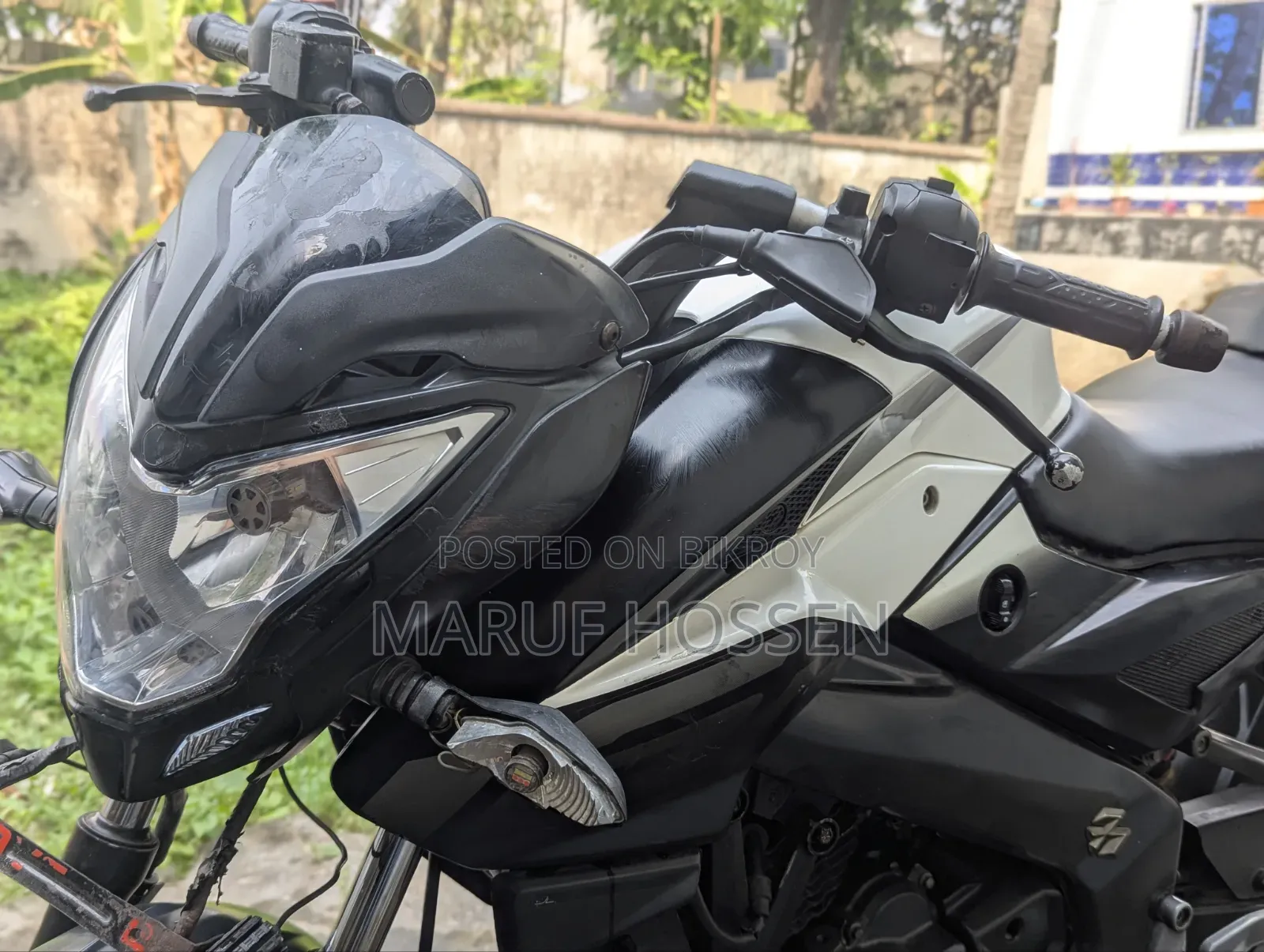 Bajaj Pulsar NS 160 2019 White