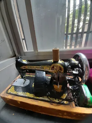 সেলাই মেশিন অতিরিক্ত মোটর সহ