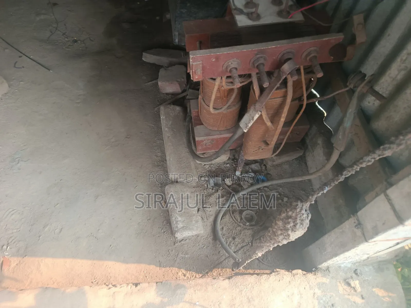 ওয়েল্ডিং মেশিন
