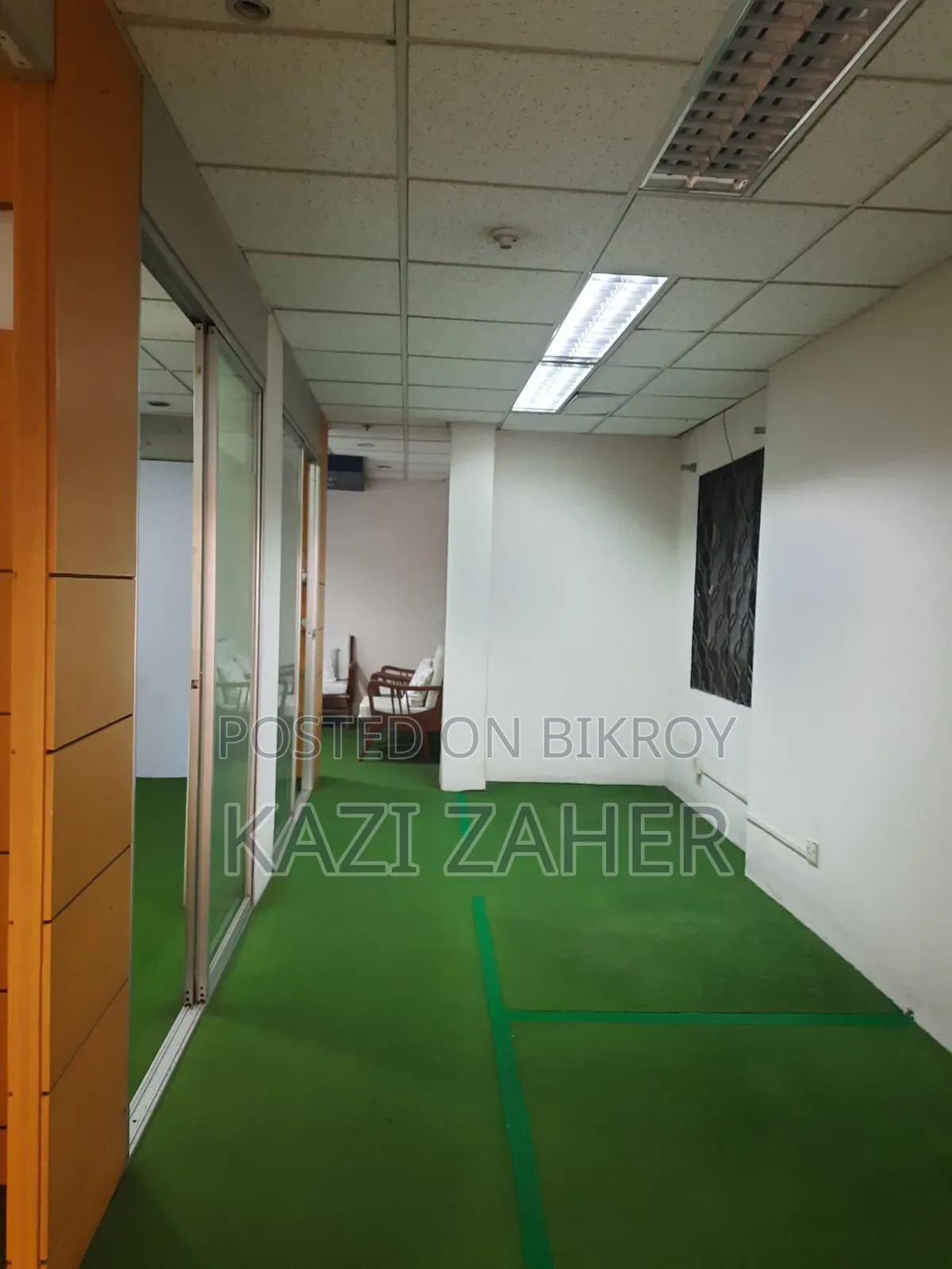 805 Square Feet Commercial Office