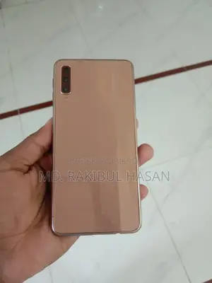 স্যামসাং গ্যালাক্সি এ৭ ৬৪ জিবি