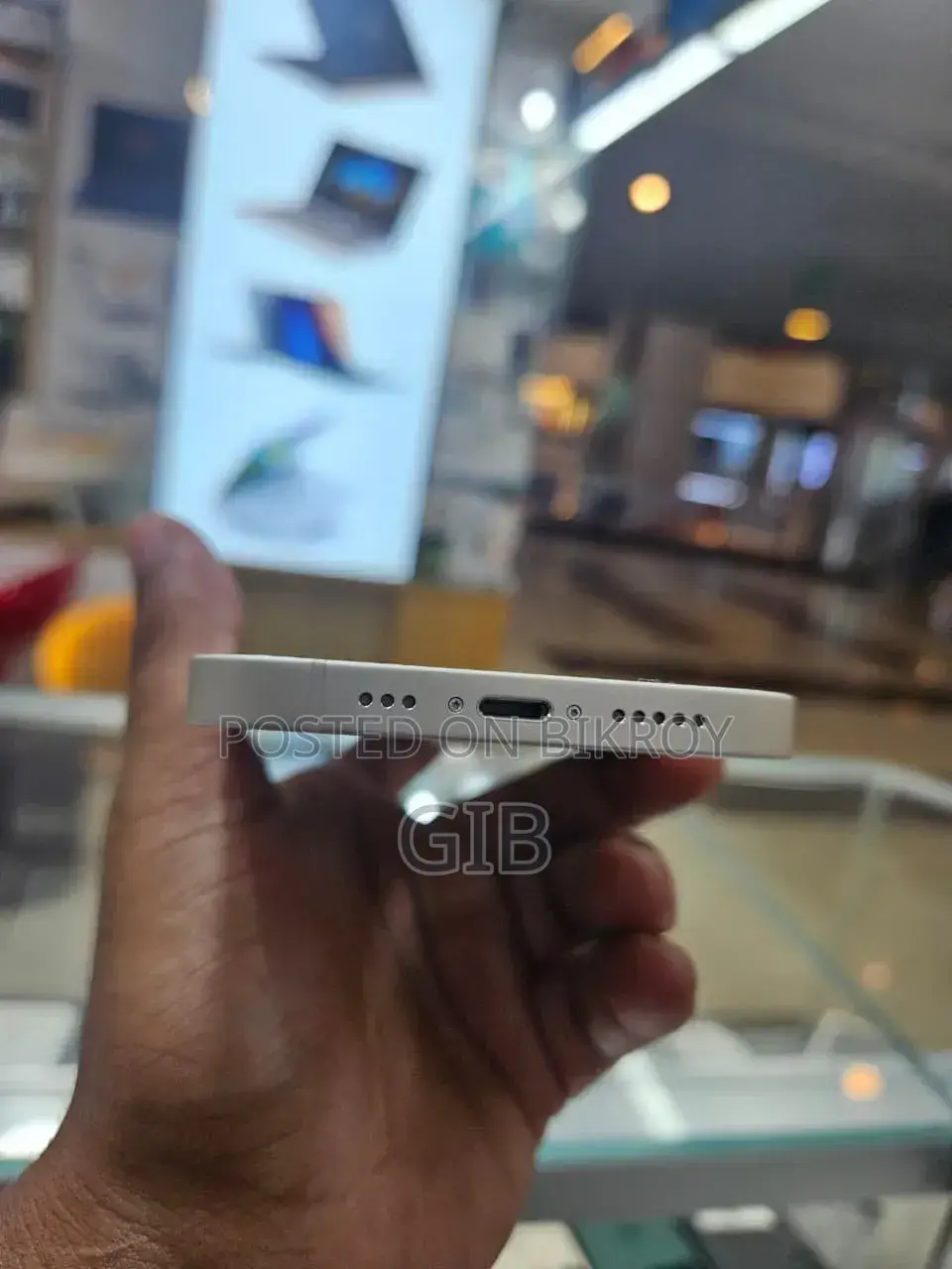 অ্যাপল আইফোন ১৪ ১২৮ জিবি হোয়াইট