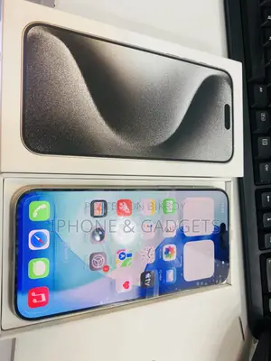 Apple iPhone 15 Pro Max 256 GB White