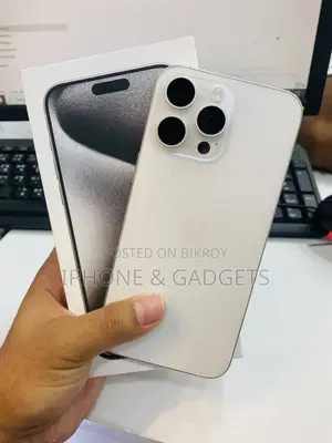 Apple iPhone 15 Pro Max 256 GB White