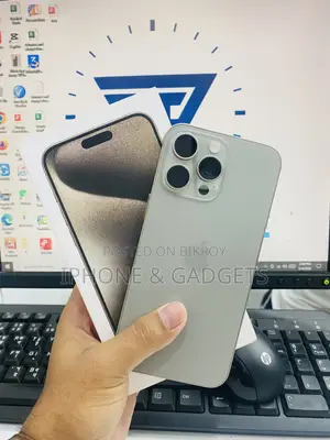 Apple iPhone 15 Pro Max 256 GB Silver
