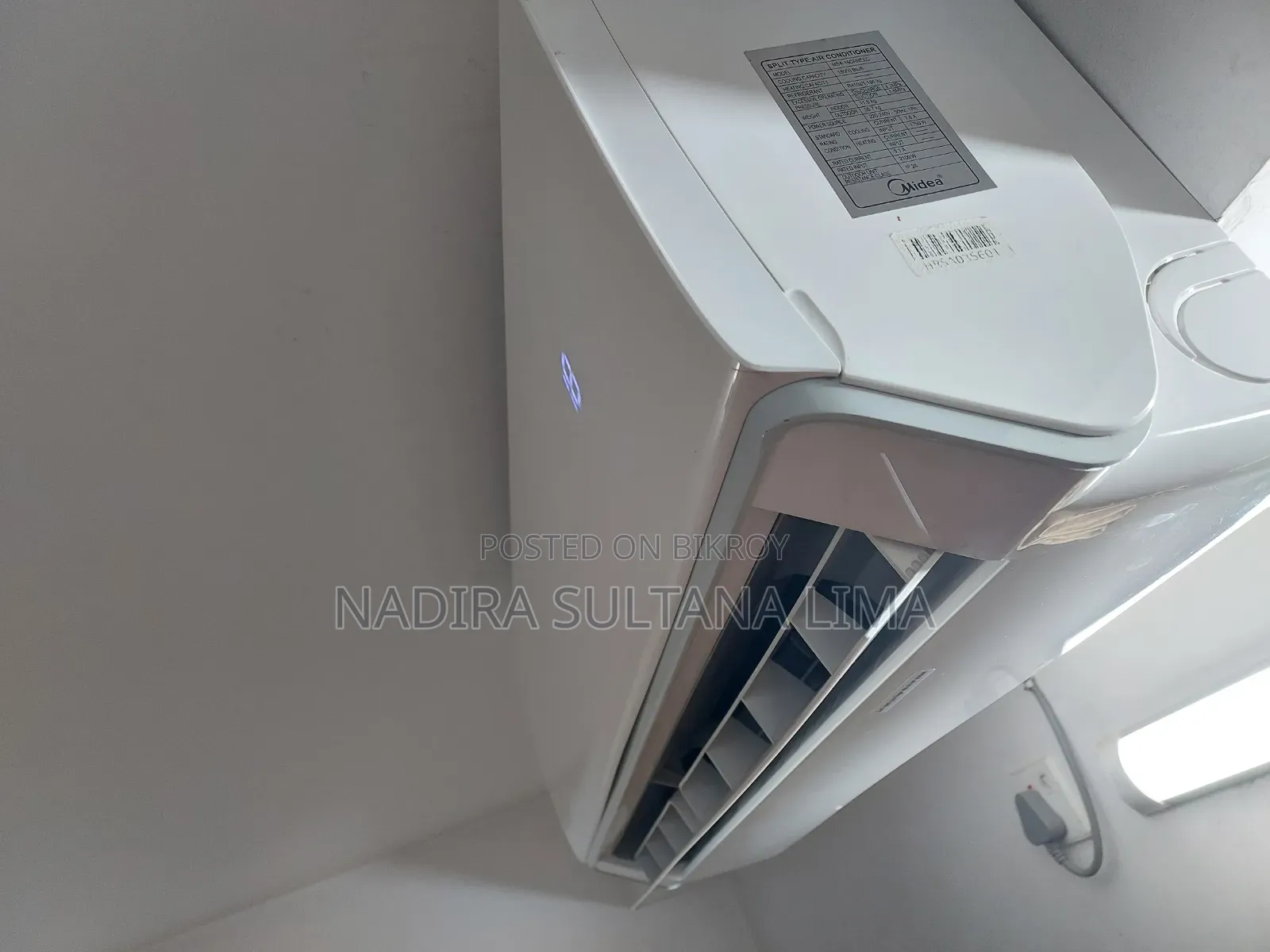 Fresh Condition Midea AC