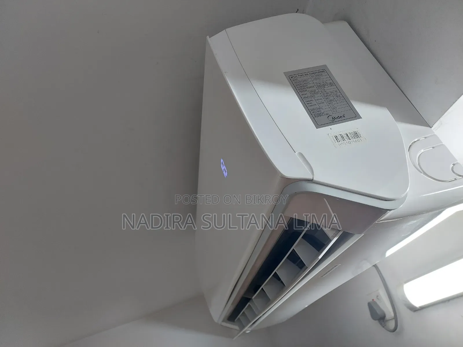 Fresh Condition Midea AC