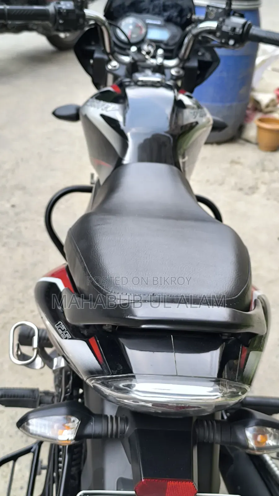 Bajaj Discover 125 2021 Black