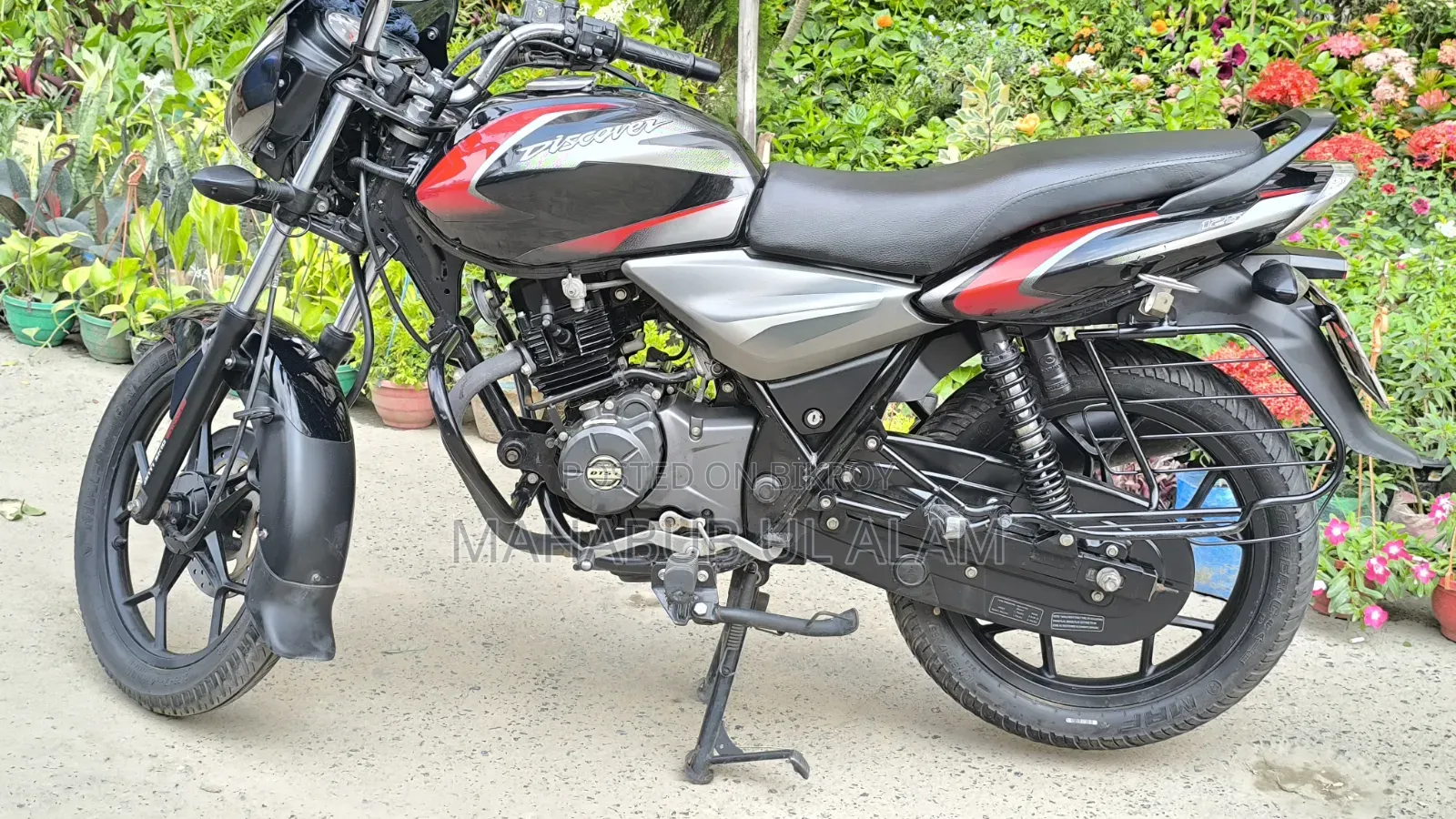 Bajaj Discover 125 2021 Black