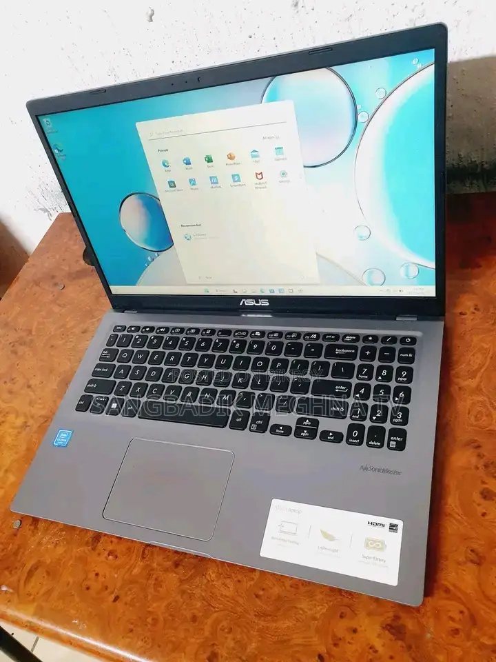 Laptop Asus 3GB Intel SSD 256GB