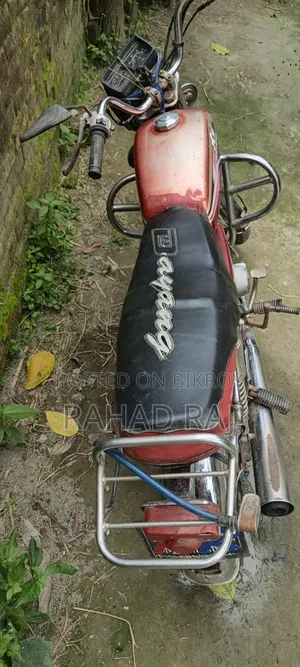 Dayang DY100T-8M 2012 Red
