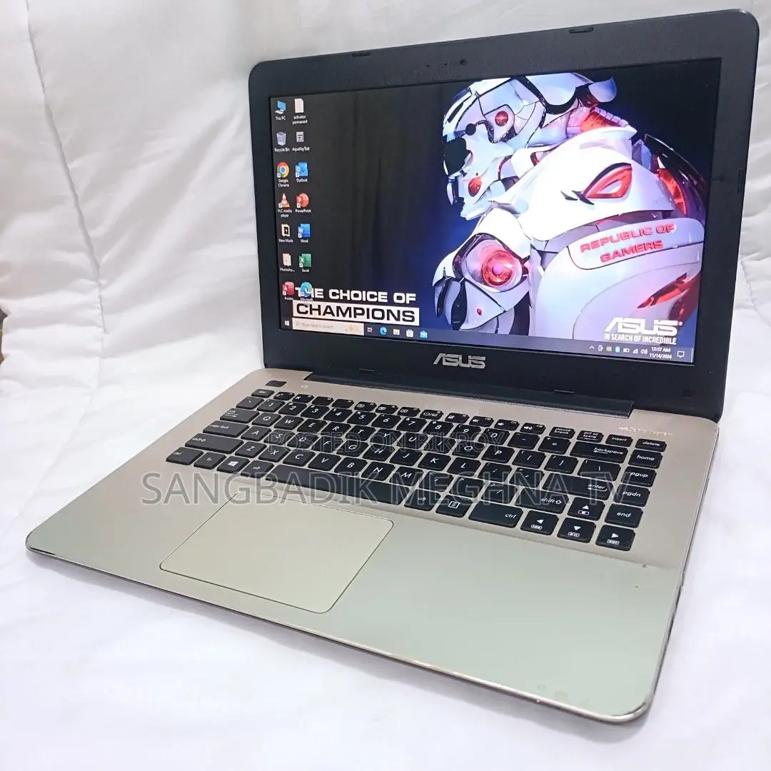 Laptop Asus 4GB Intel SSD 500GB