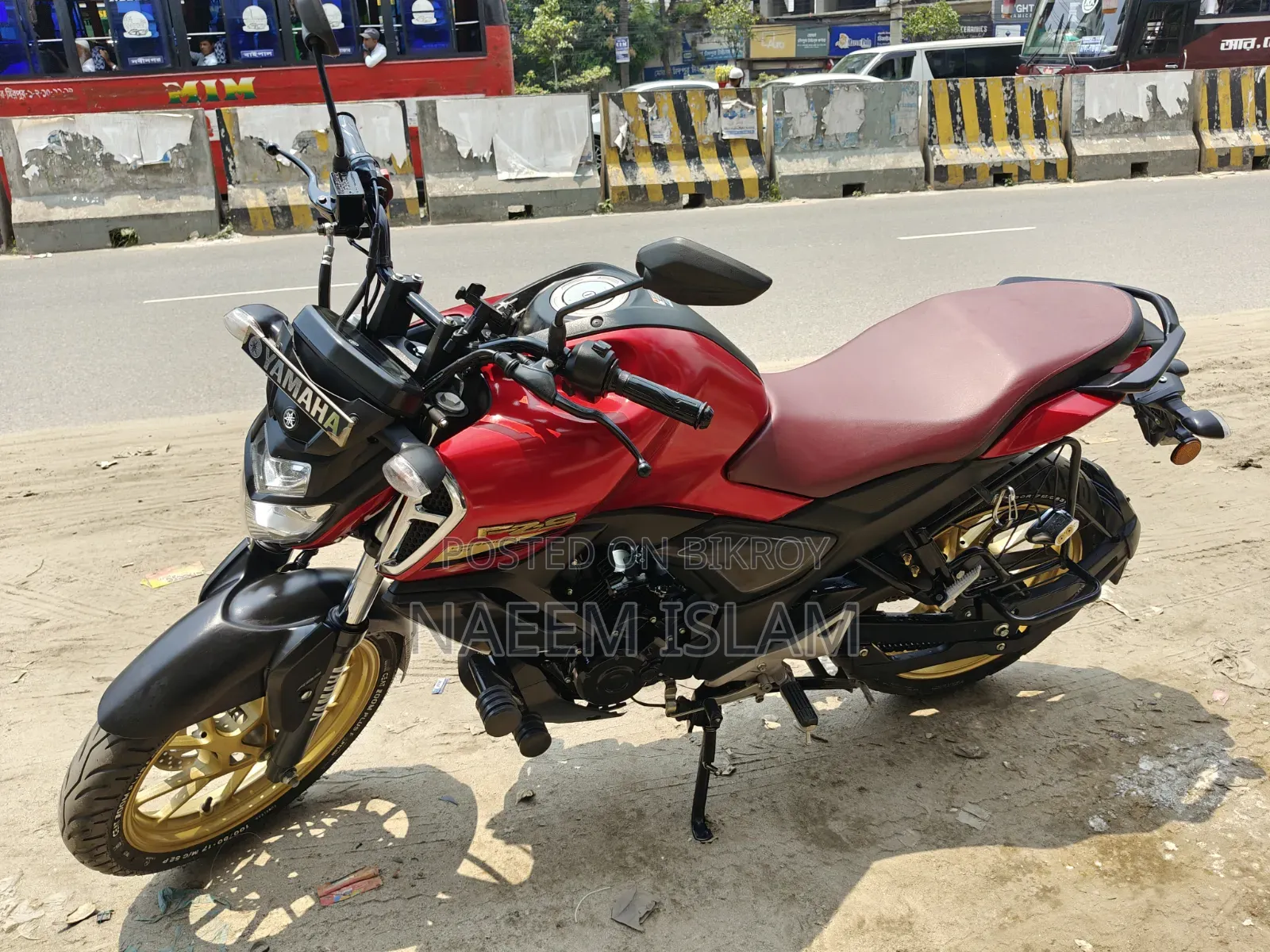 New Yamaha FZ 2025 Red