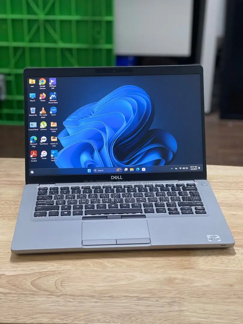 Laptop Dell 4GB Intel SSD 500GB