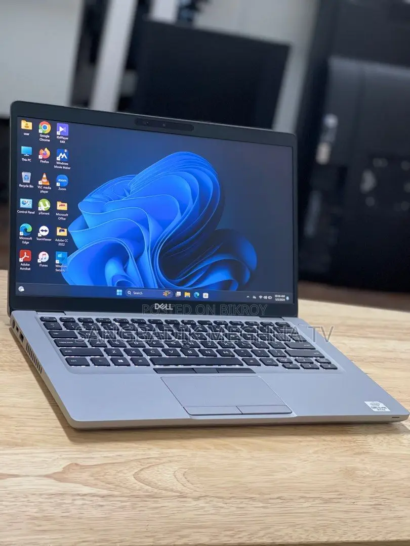 Laptop Dell 4GB Intel SSD 500GB