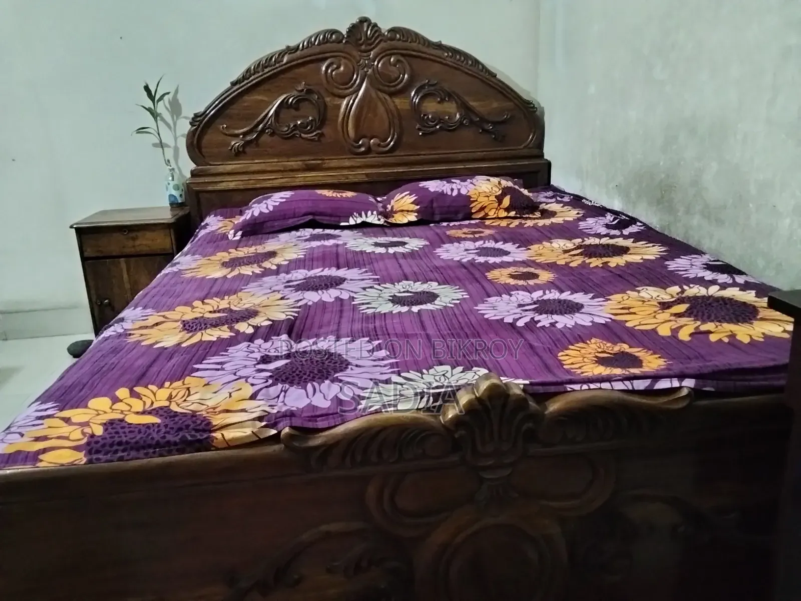 King Size Bed (Mahogany Wood)