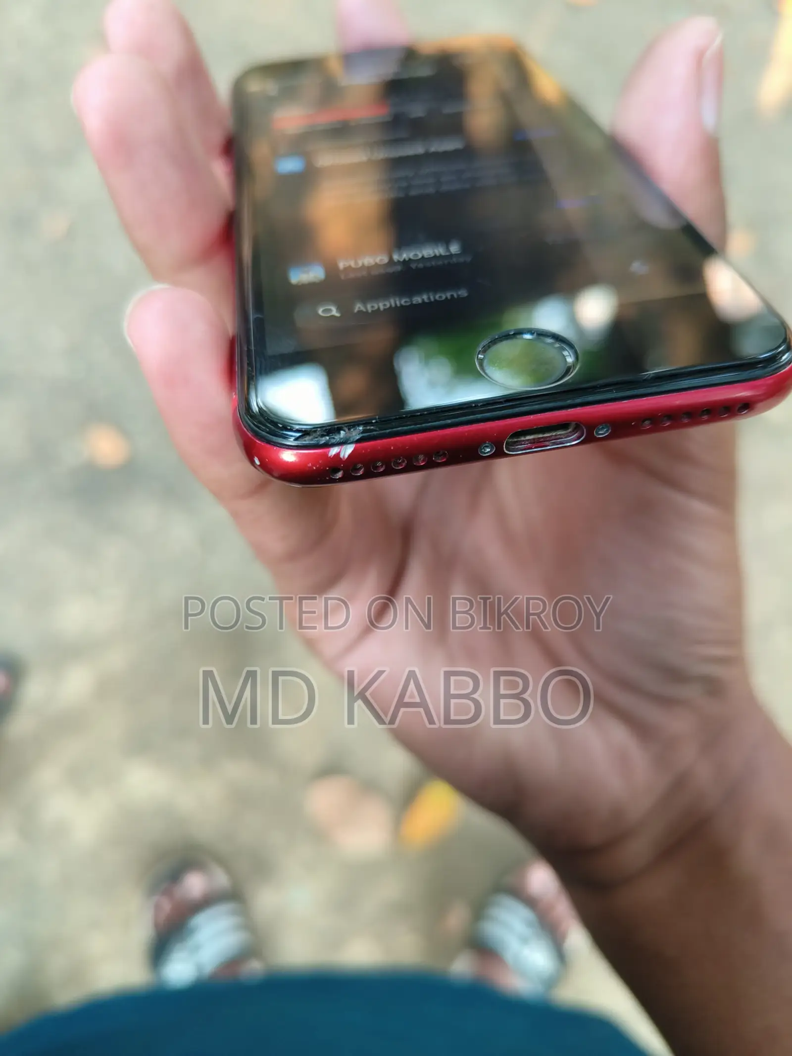 Apple iPhone SE (2020) 64 GB Red