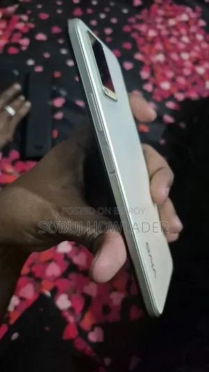 Vivo Y33s 128 GB Rose Gold