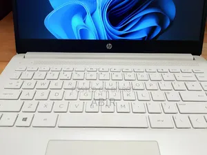 Laptop HP 4GB AMD Ryzen 3 SSD 256GB