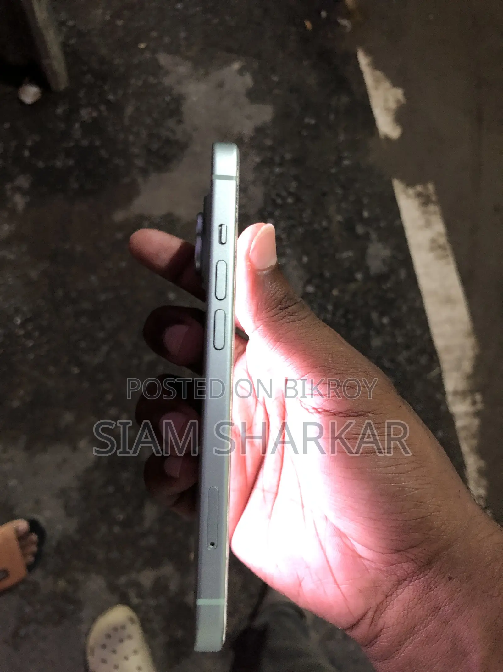 Apple iPhone 15 128 GB Green