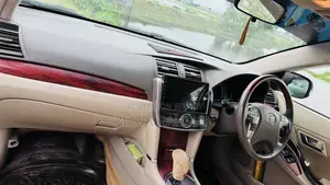 Toyota Premio 2010 Maroon