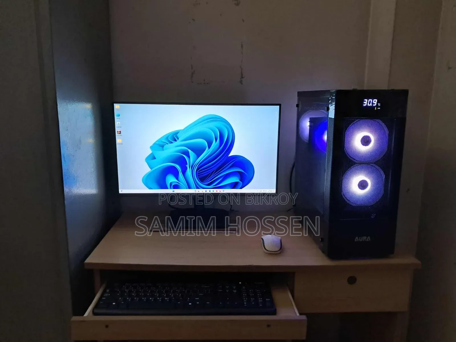 Desktop Computer MSI model 16GB AMD Ryzen 7 SSD 1TB