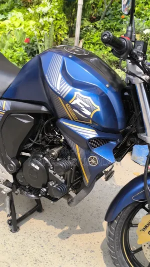 Yamaha FZ6 2024 Blue
