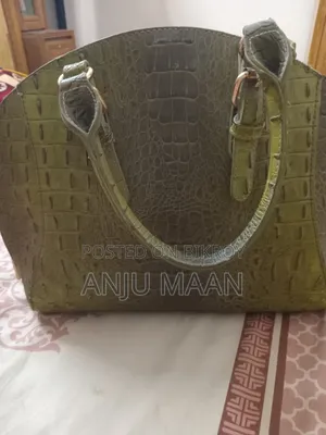 Hand Bags Used