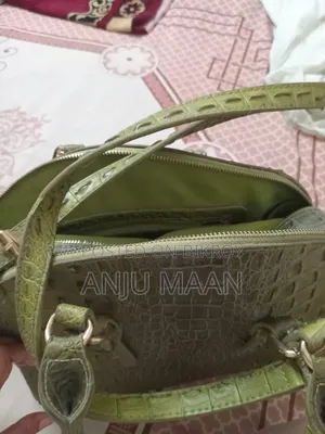 Hand Bags Used