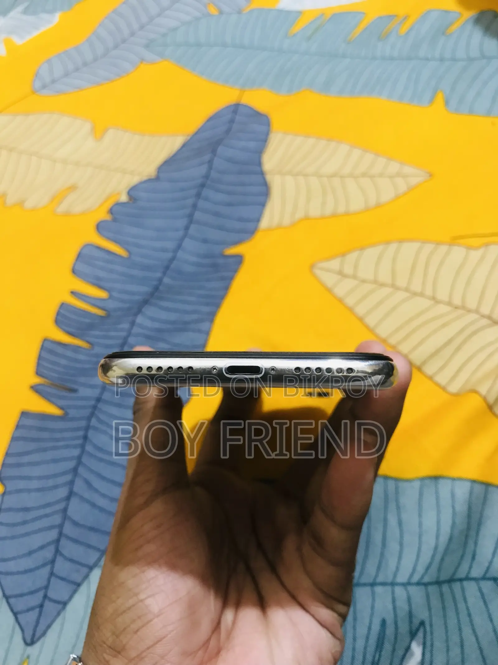 Apple iPhone X 64 GB White