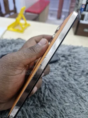 Vivo Y200e 128 GB Orange