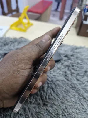 Vivo Y200e 128 GB Orange