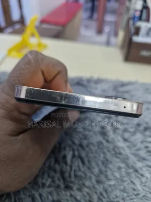 Vivo Y200e 128 GB Orange