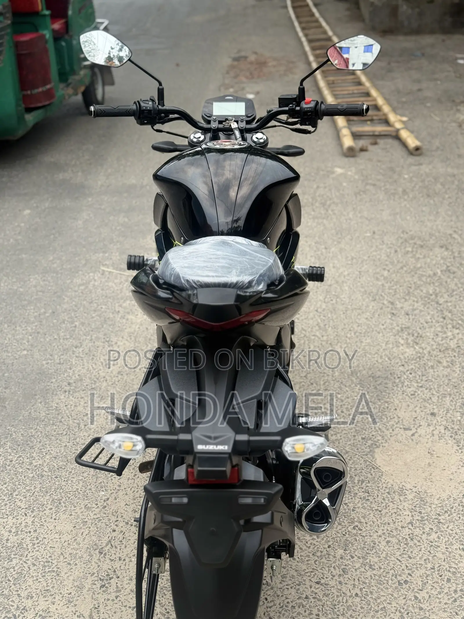Suzuki 2025 Black