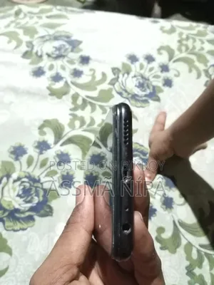 Vivo Y11 32 GB Red