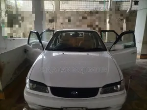 Toyota Corolla 1997 White