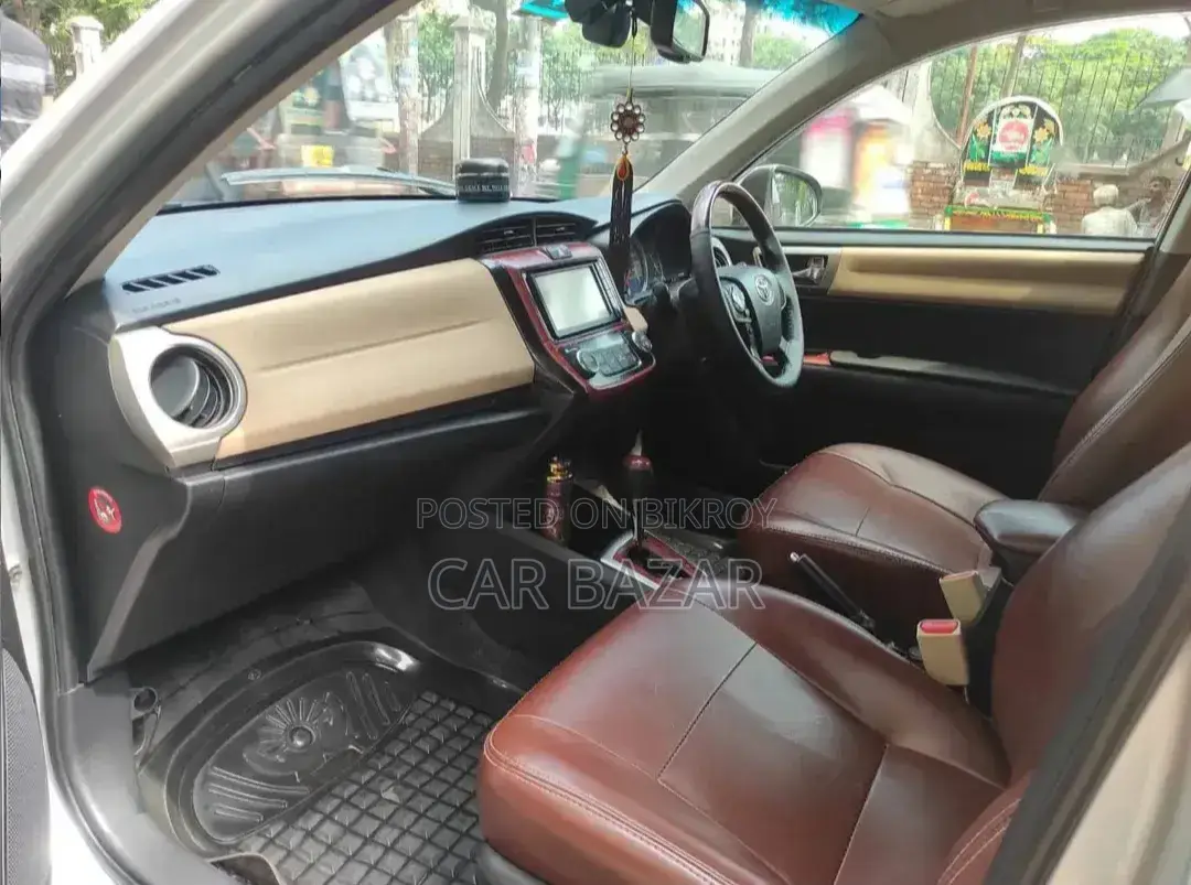 Toyota Axio 1.5 Luxel 2WD 2014 Silver