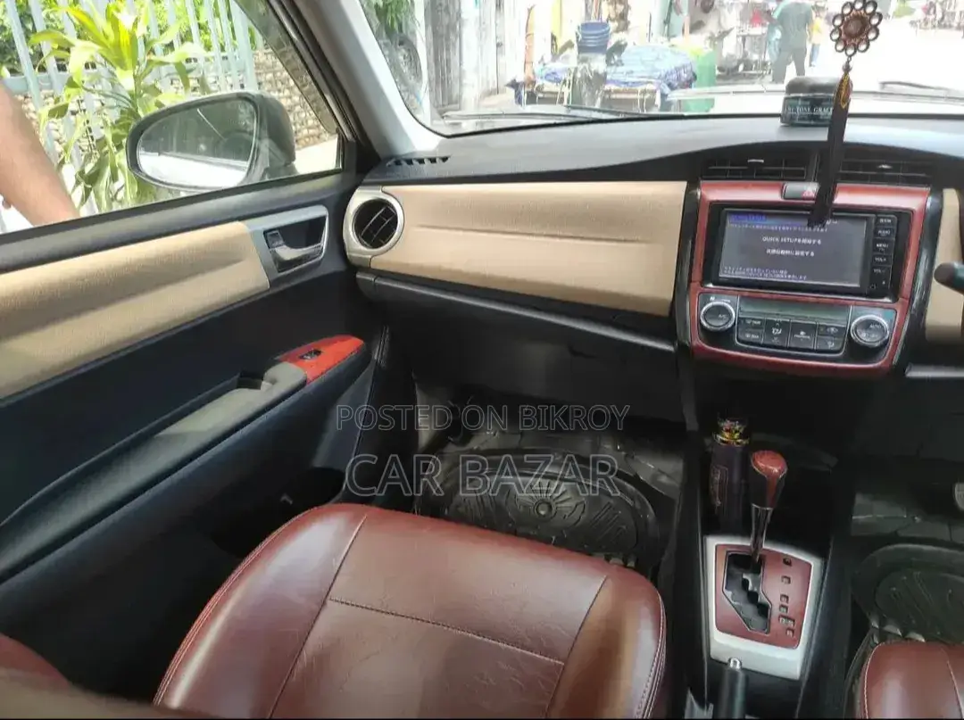 Toyota Axio 1.5 Luxel 2WD 2014 Silver
