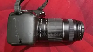 DSLR Camera