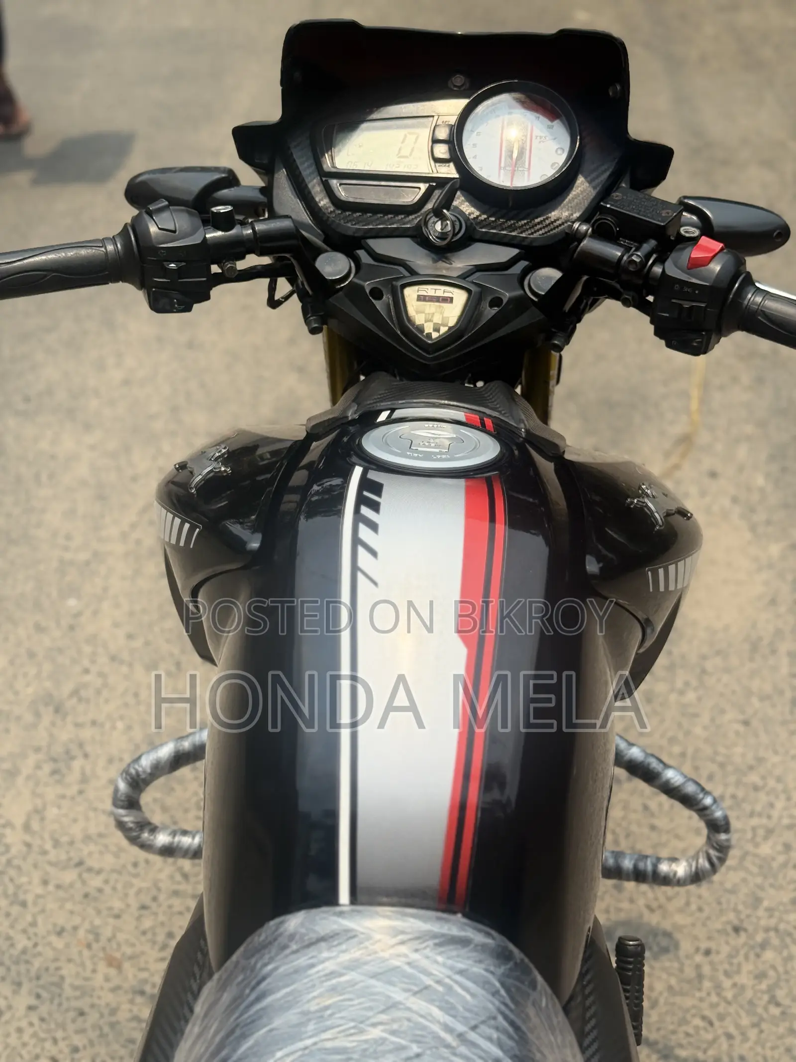 TVS Apache RTR 160 2V 2022 Black