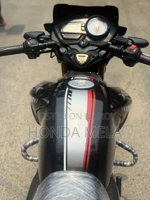 TVS Apache RTR 160 2V 2022 Black