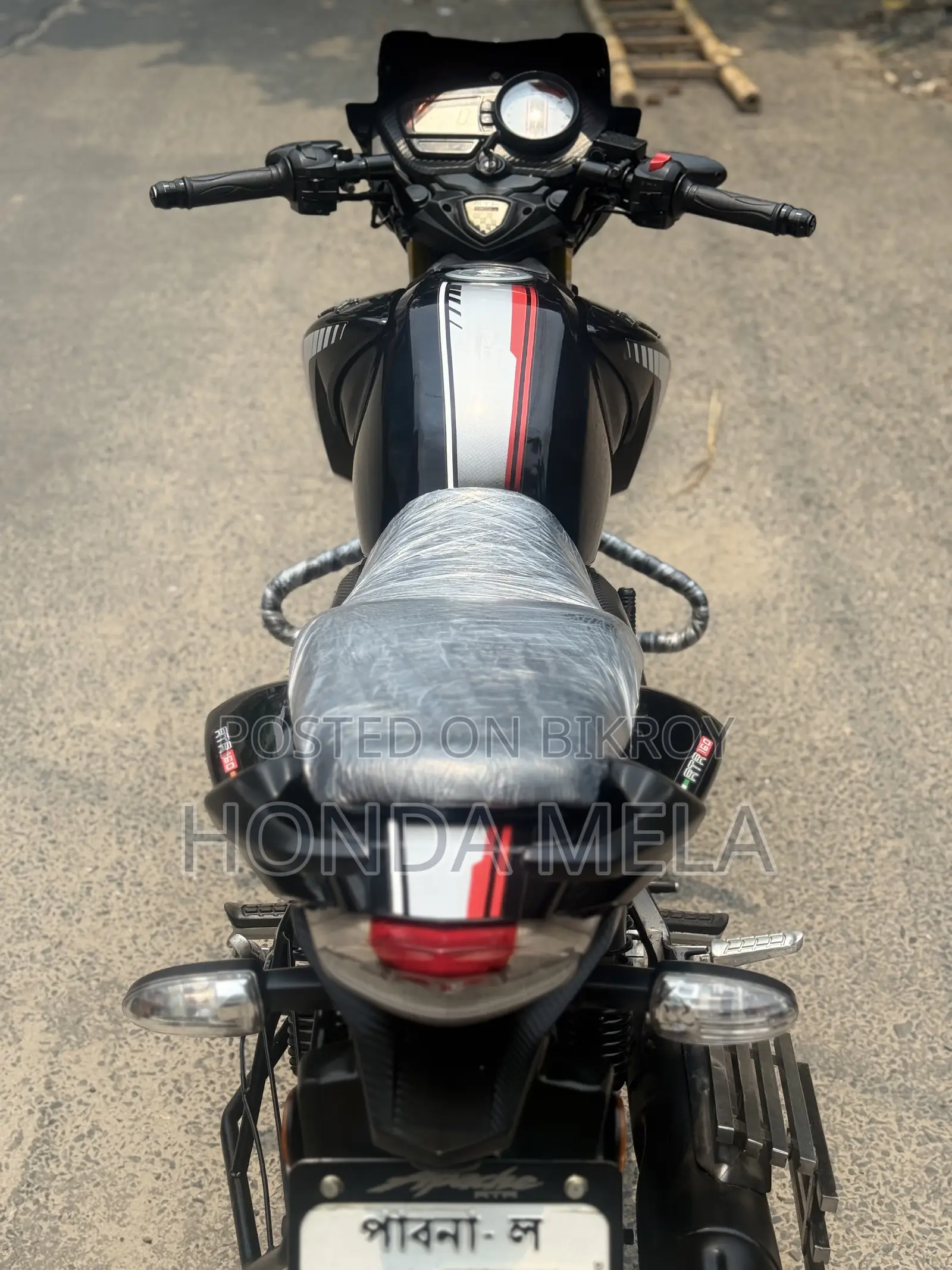 TVS Apache RTR 160 2V 2022 Black