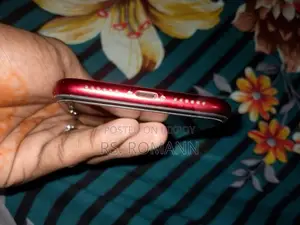 Apple iPhone 11 64 GB Red