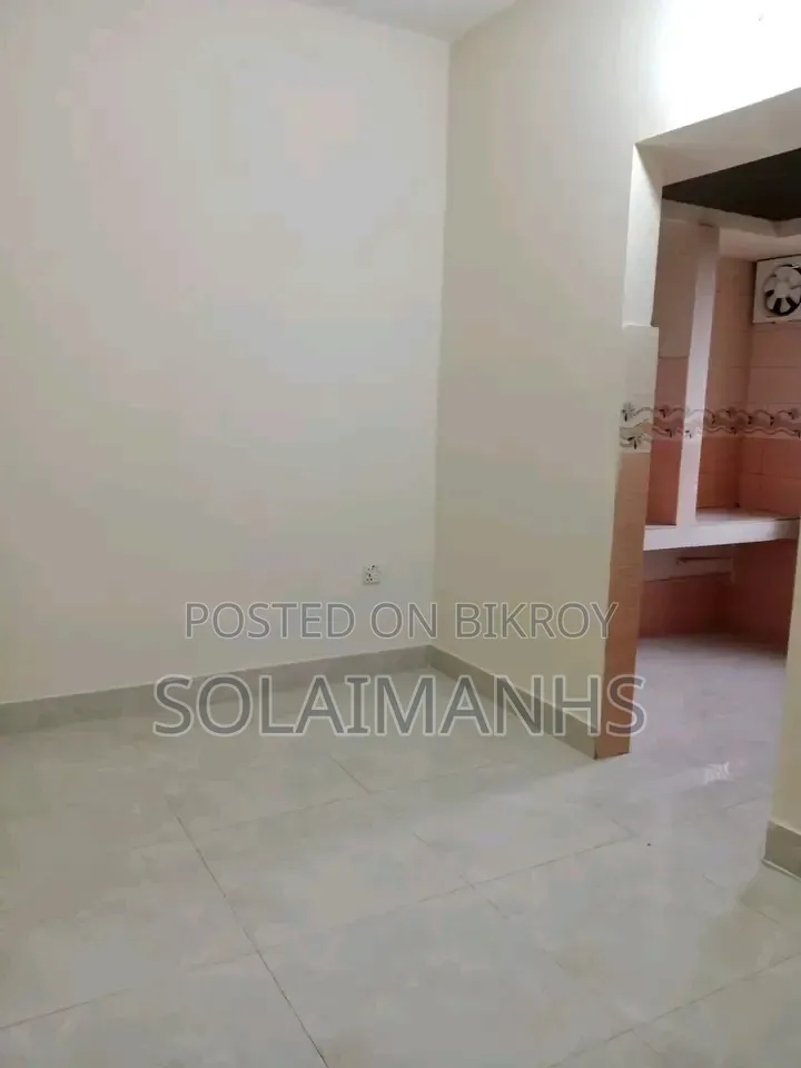 Furnished 9-bedroom Room Parlour in Dhanmondi for Rent