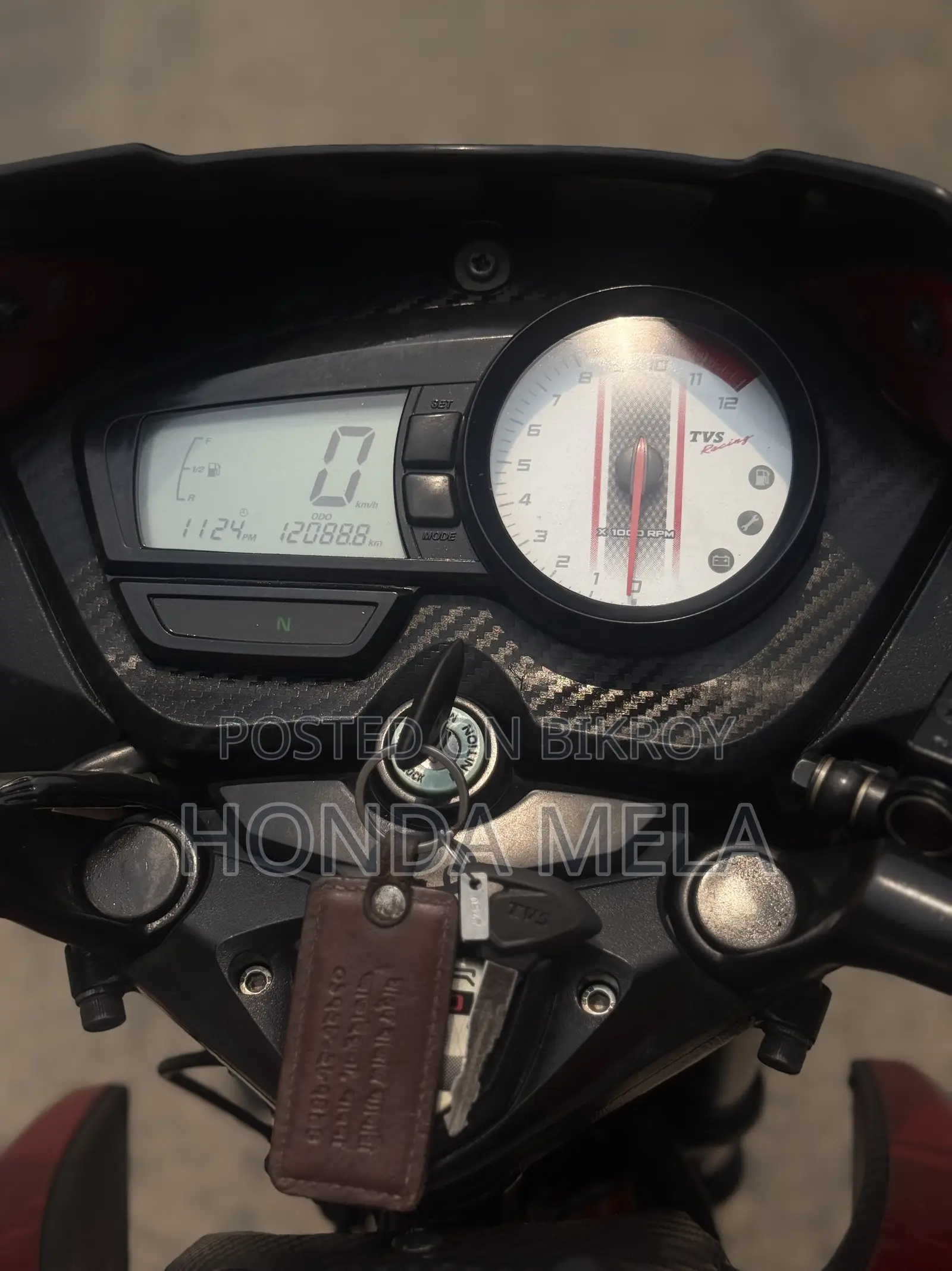 TVS Apache RTR 160 2V 2022 Red