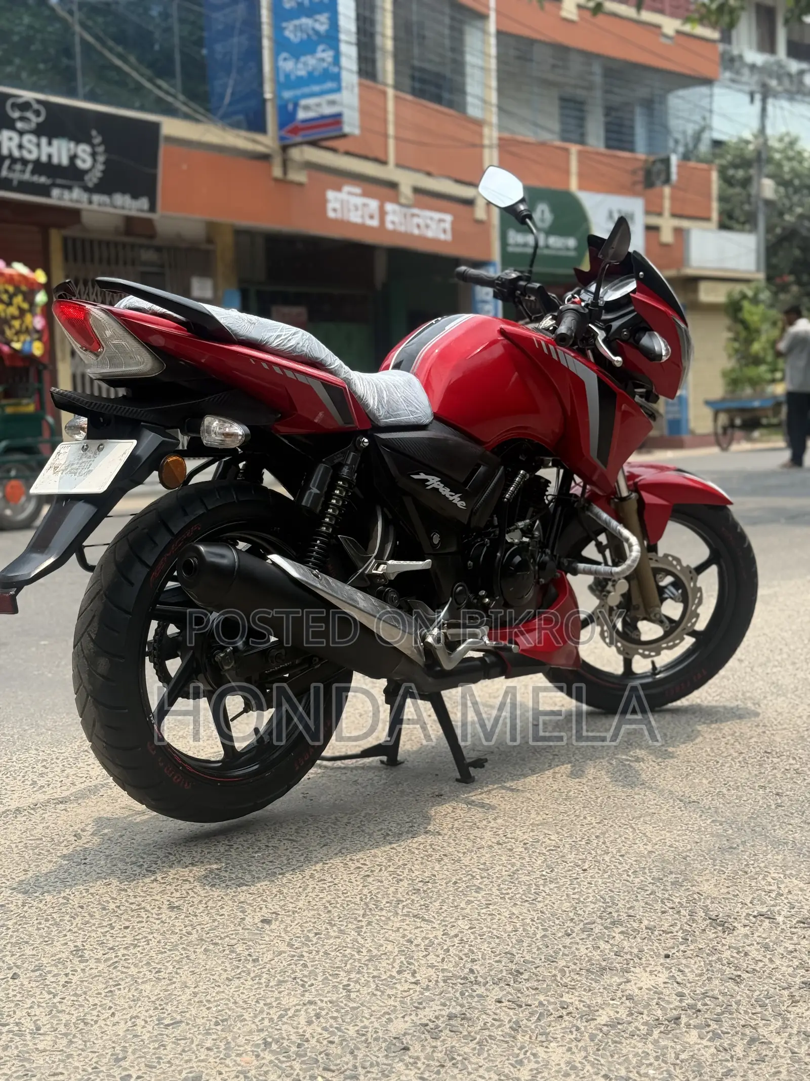TVS Apache RTR 160 2V 2022 Red